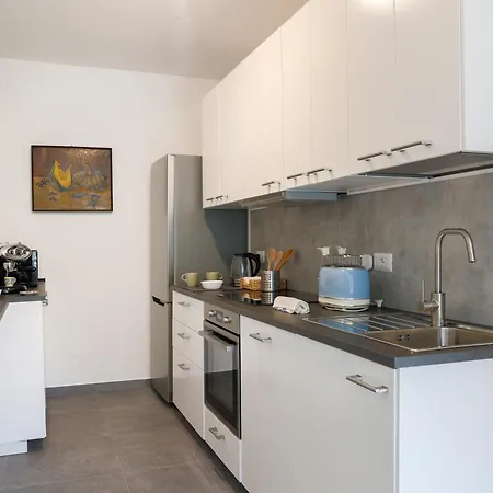 Apartman Eugenia - By Myhomeincomo Carate Urio