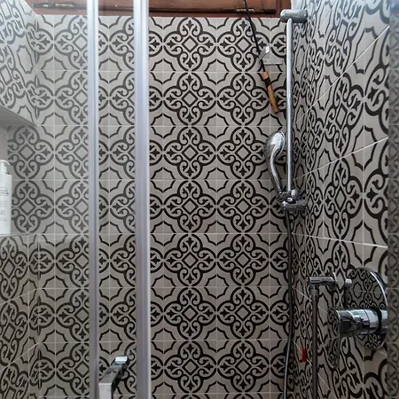 Apartman Eugenia - By Myhomeincomo Carate Urio