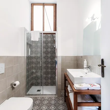 Eugenia - By Myhomeincomo